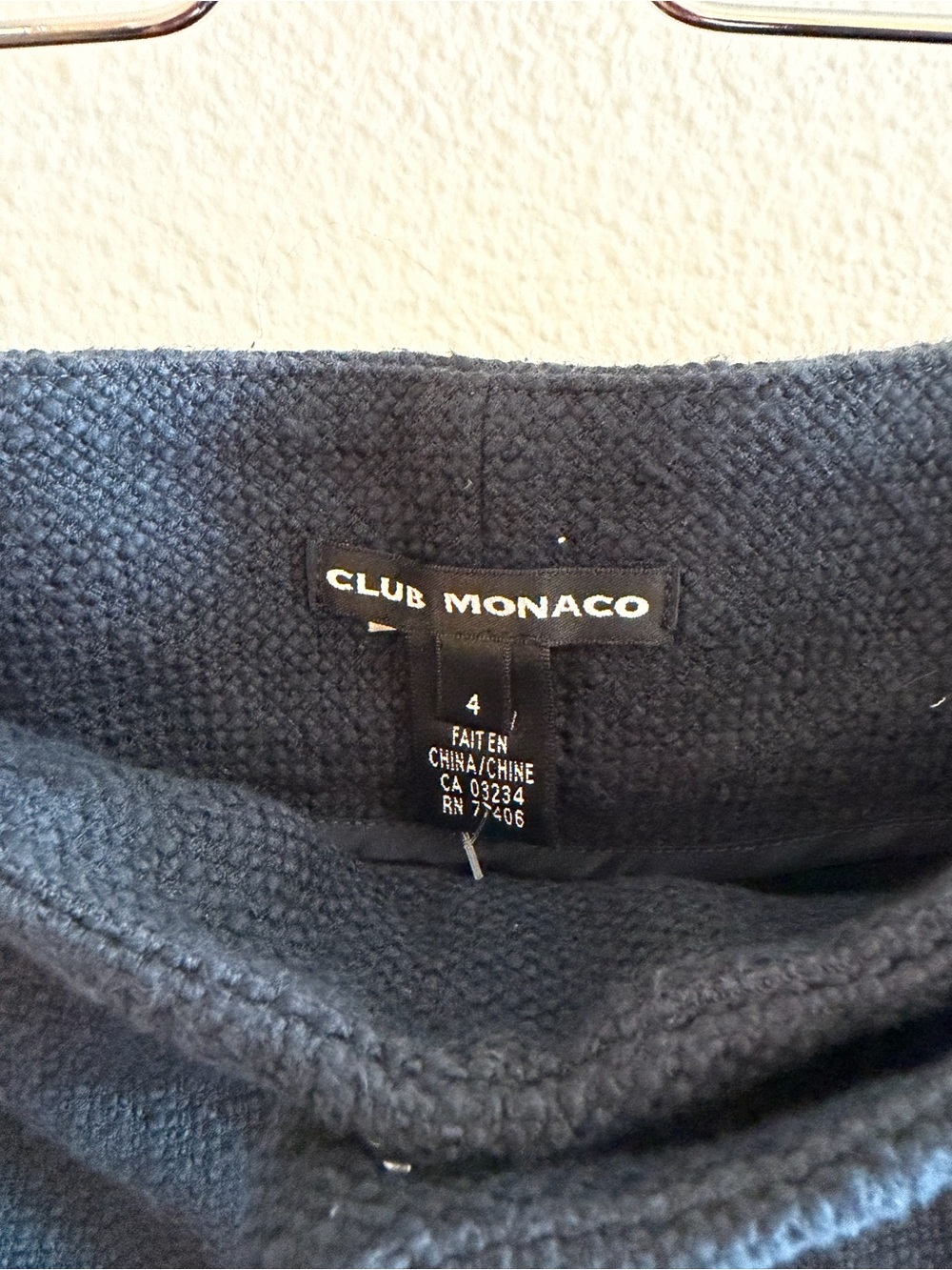 Club Monaco Dark Navy Pencil Skirt with Pearl Buttons - Picture 3 of 3